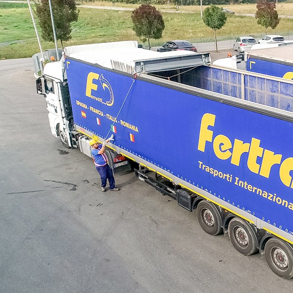 Operazioni semirimorchio Fertrans